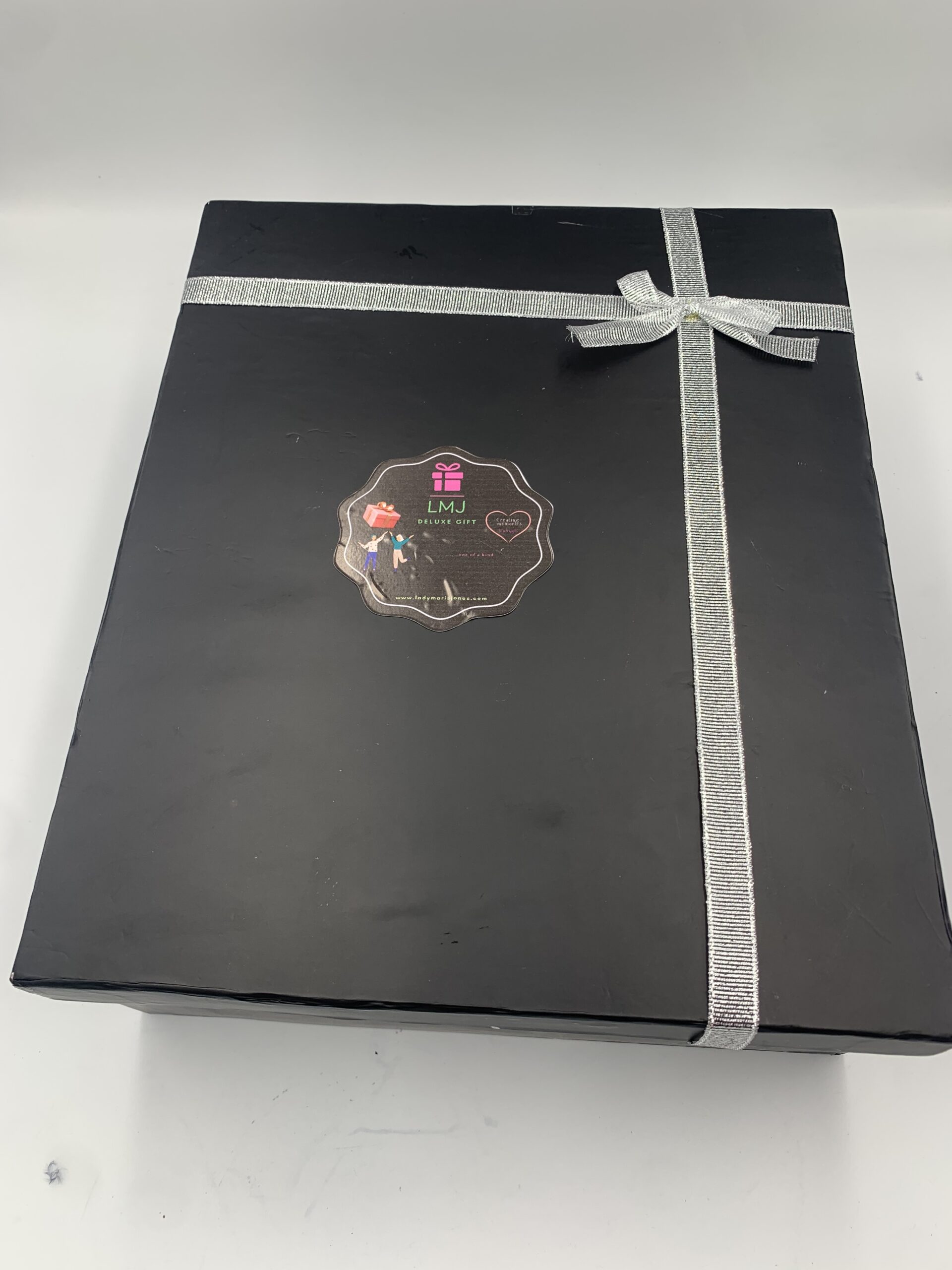 Lmj deluxe gift box 01