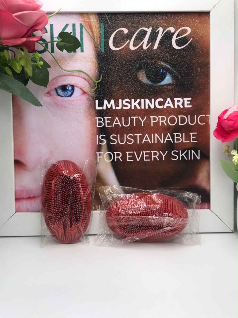 Premium Exfoliating Silicone Body Scrubber and Bath Sponge - Image 4