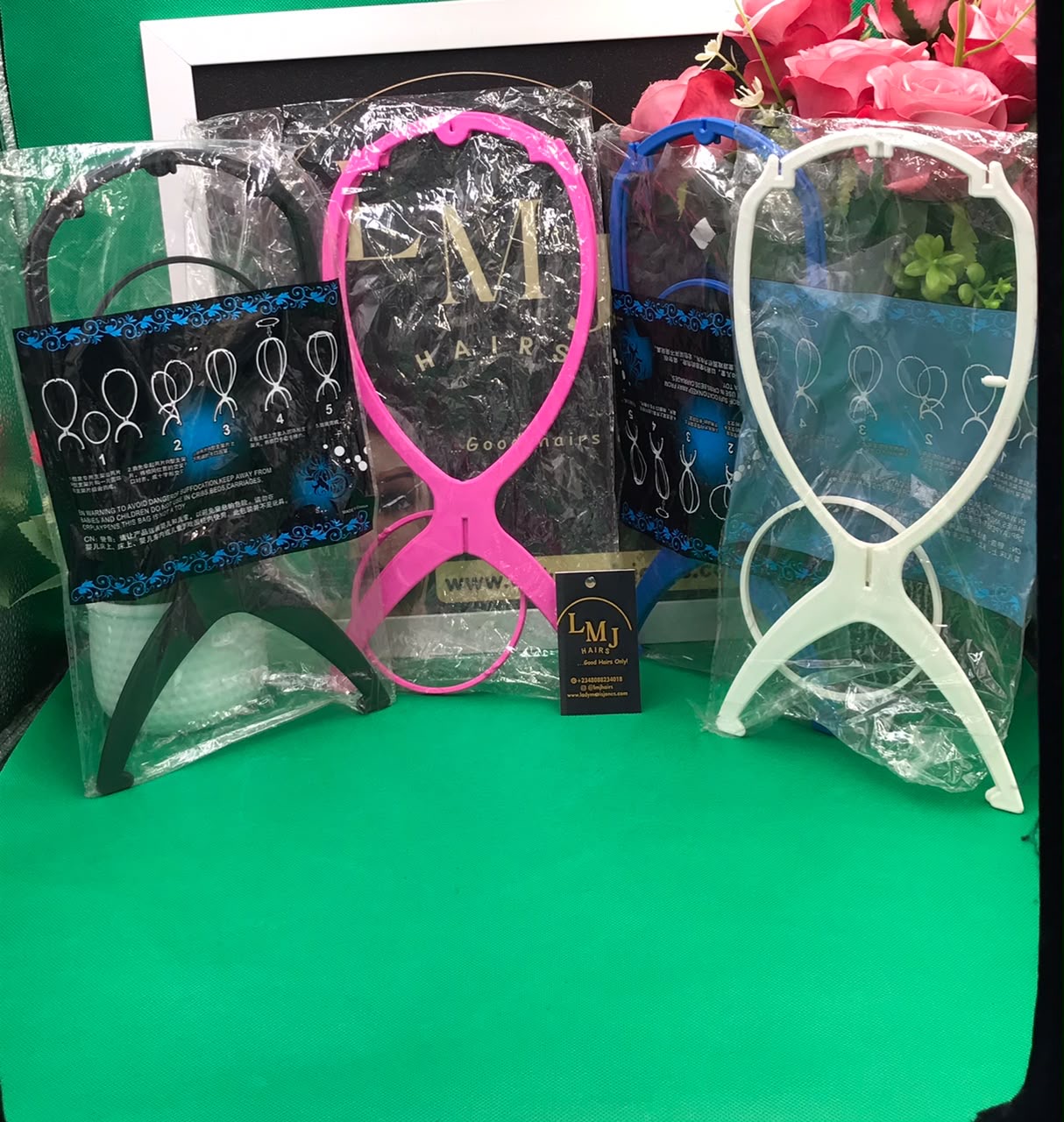 Collapsible Plastic Wigs Hanger