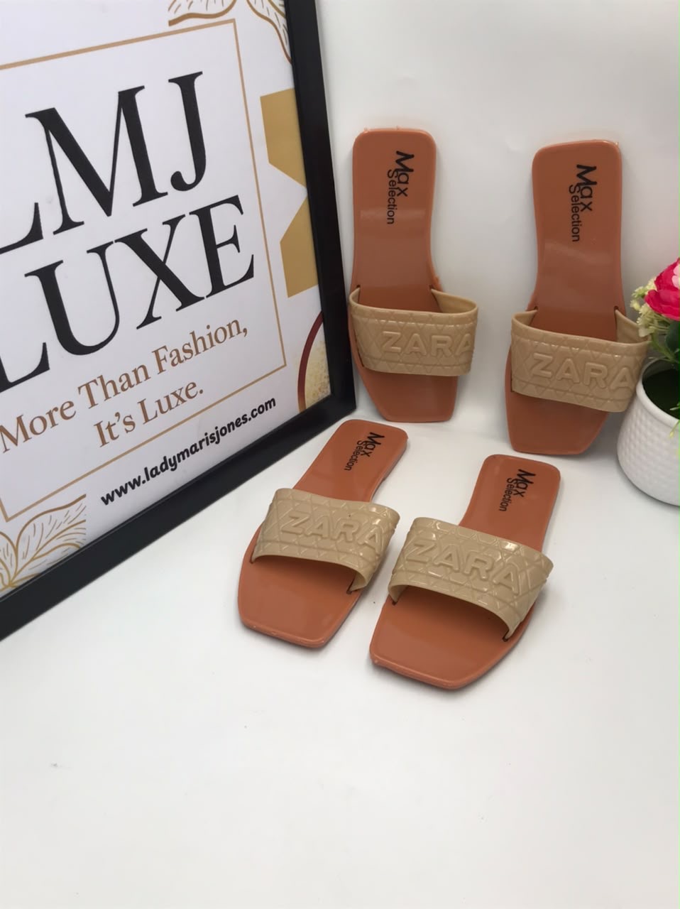 Women Flat Casual Slide - Image 3