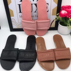 women designer slides