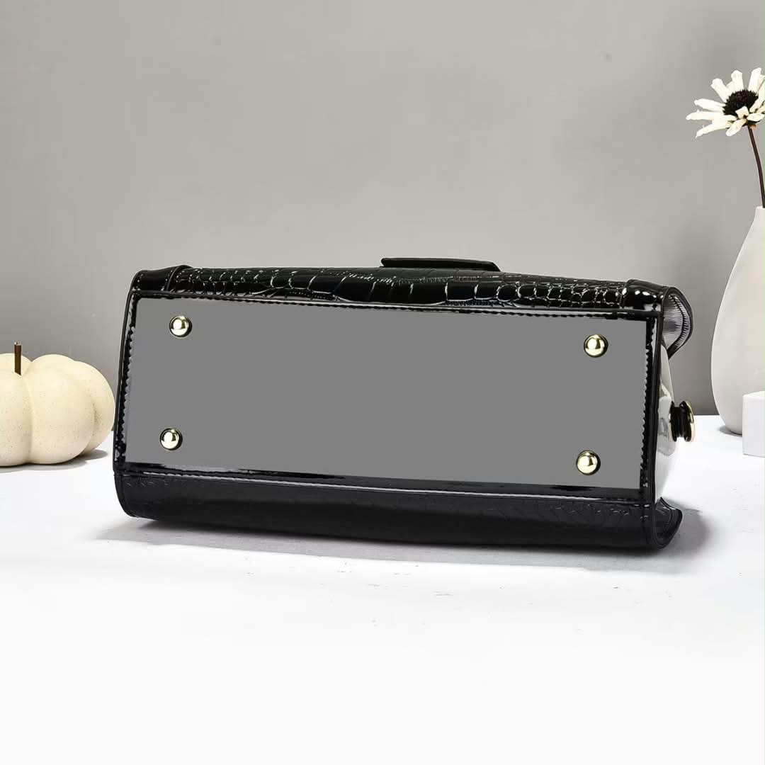 Women Crocodile Structured design Handbag - Image 8